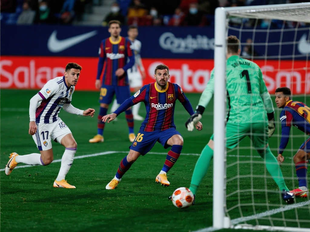 【西甲】拉菲尼亚进球难救主,巴萨1-2不敌拉斯帕尔马斯 【西甲】拉菲尼亚进球难救主,巴萨1-2不敌拉斯帕尔马斯